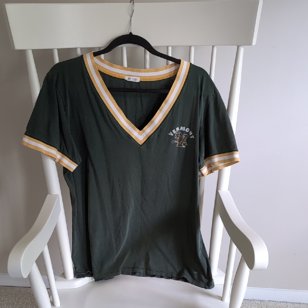 UVM University Of Vermont Green V-Neck T-Shirt with Yellow Stripes
